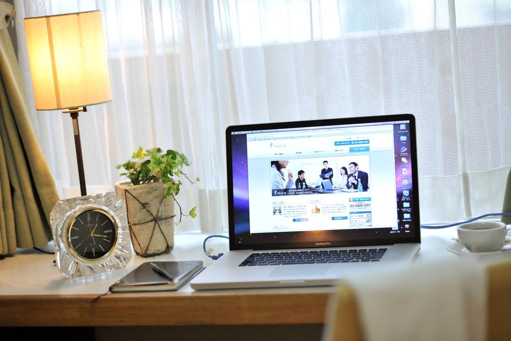 Refre Forum Tokyo Luaran gambar