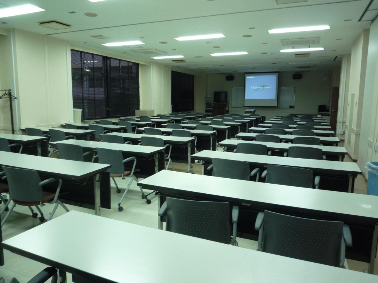 Refre Forum Tokyo Luaran gambar